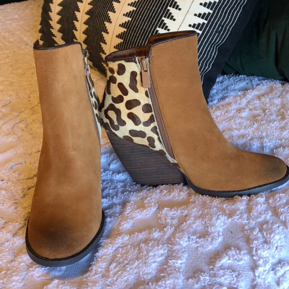 very volatile ankle boots